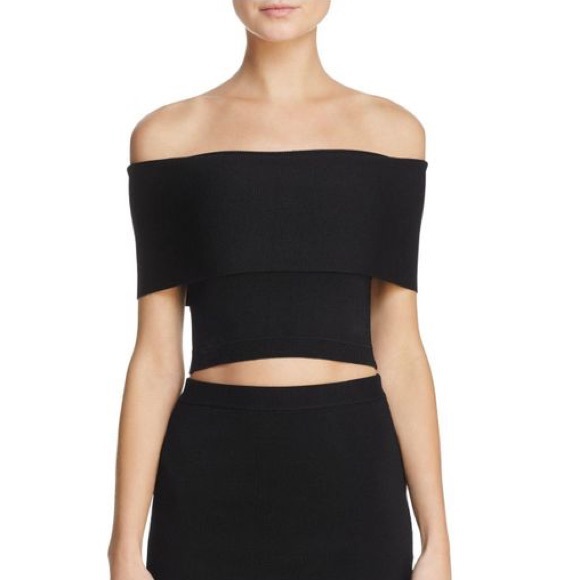 Olivacious Off-the-shoulder Crop top - Picture 3 of 3